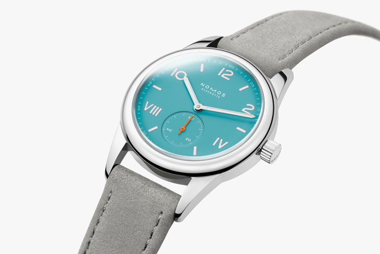 نوموس کلاب 38mm-آبی-کوکی - نمای کلی