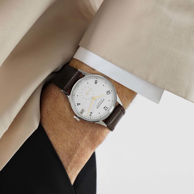 نوموس مینیماتیک 39mm-Date-سفید-کوکی - روی مچ